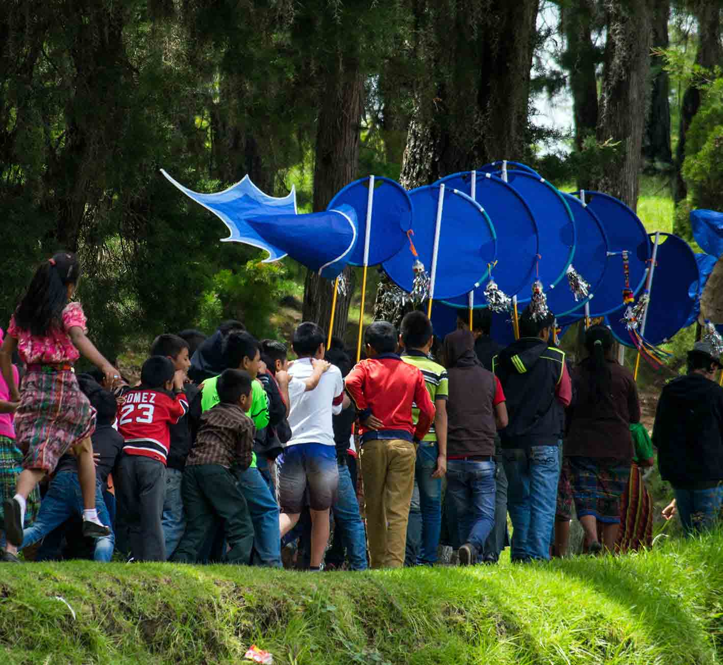 teatro armadillo kumatz la serpiente rio esculturas